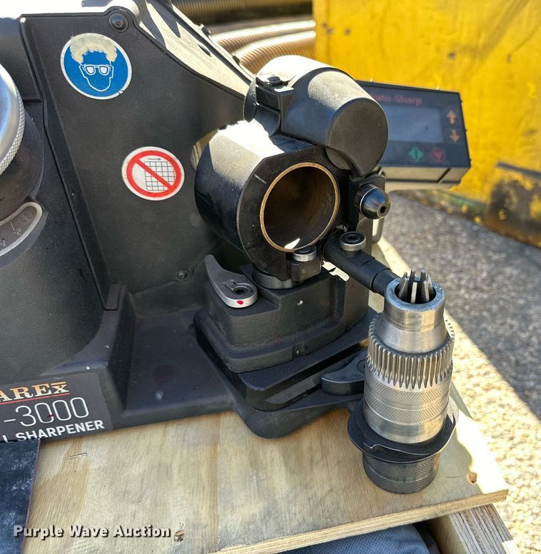 image for item NQ9096 2015 Dared XT-3000 drill sharpener