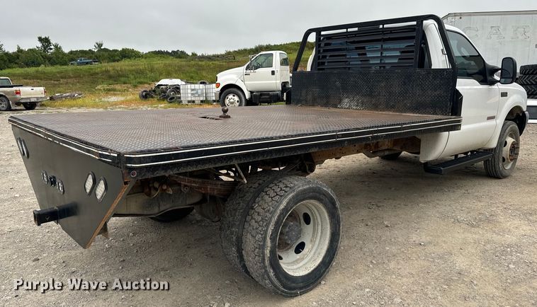 image for item OF9963 2004 Ford F550 Super Duty XL flatbed truck
