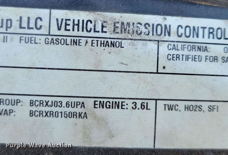 image for item OH9361 2011 Volkswagen Routan SEL van