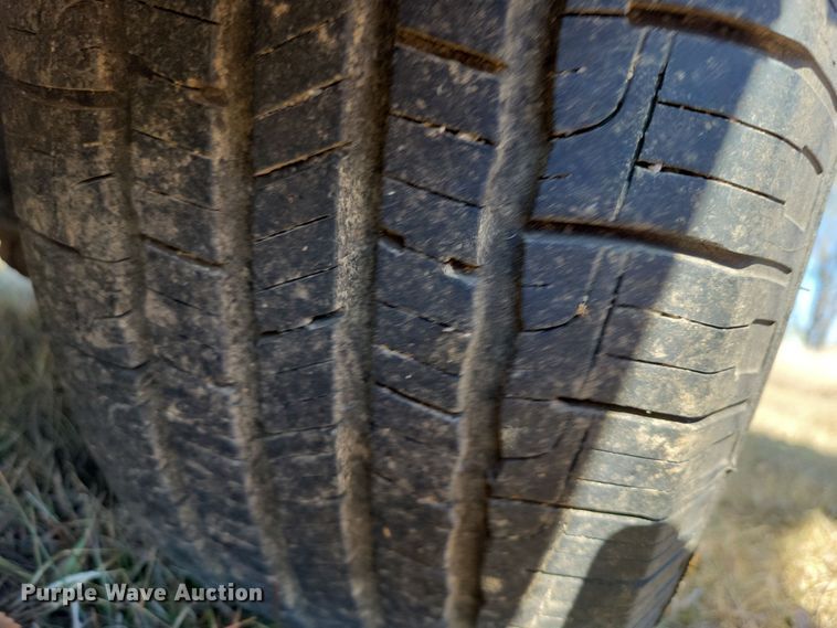 image for item OH9361 2011 Volkswagen Routan SEL van