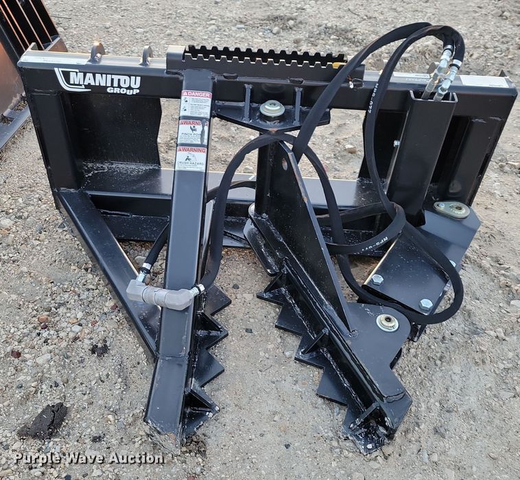 image for item OH9396 2022 Manitou skid steer tree puller