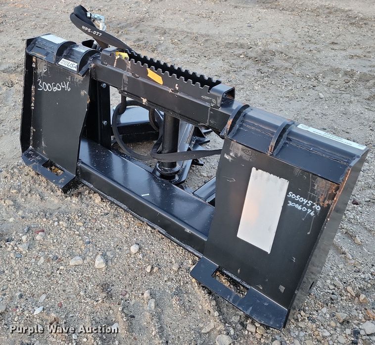 image for item OH9396 2022 Manitou skid steer tree puller