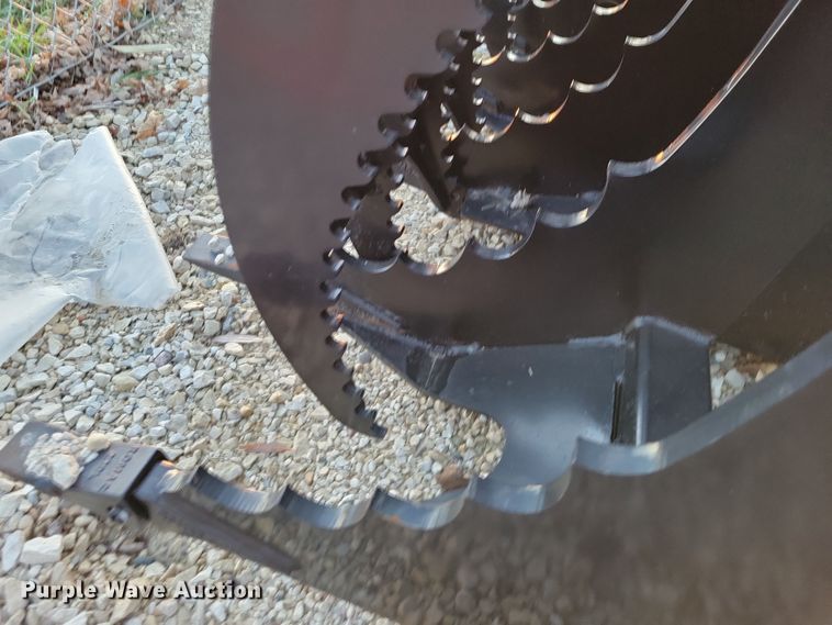 image for item OH9400 Prime skid steer grapple bucket