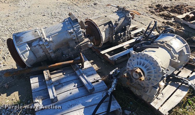 image for item OJ9091 (3) Allison transmissions