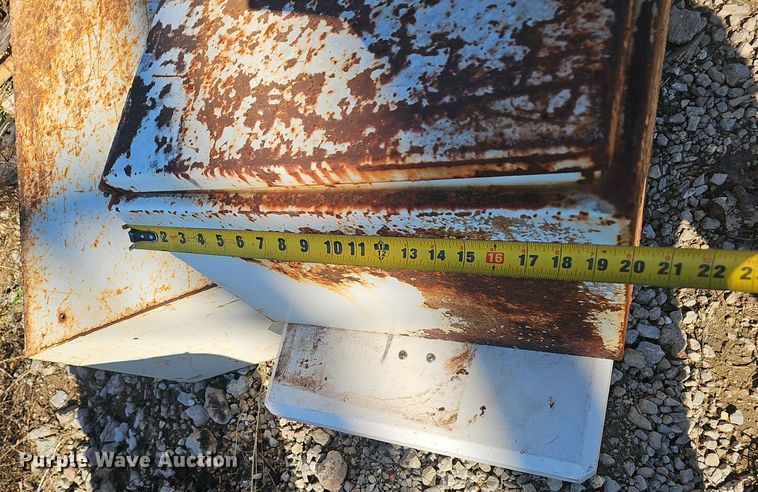 image for item OJ9092 Toolboxes