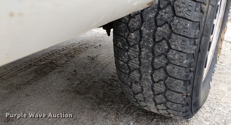 image for item OJ9901 2013 Ford  F150 pickup truck