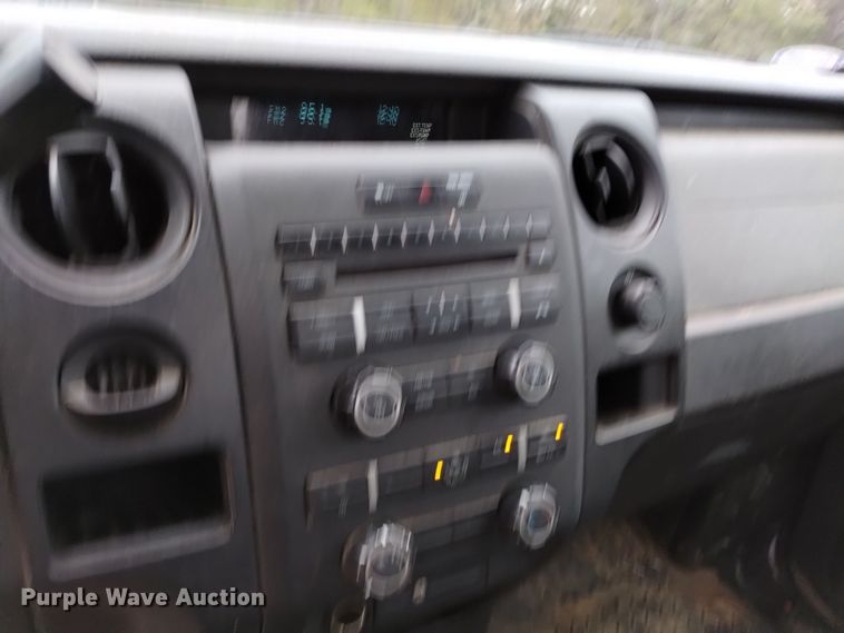 image for item OJ9905 2013 Ford  F150 pickup truck