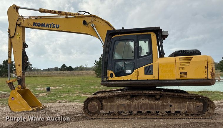 image for item DM1861 Komatsu  PC200LC-8 excavator