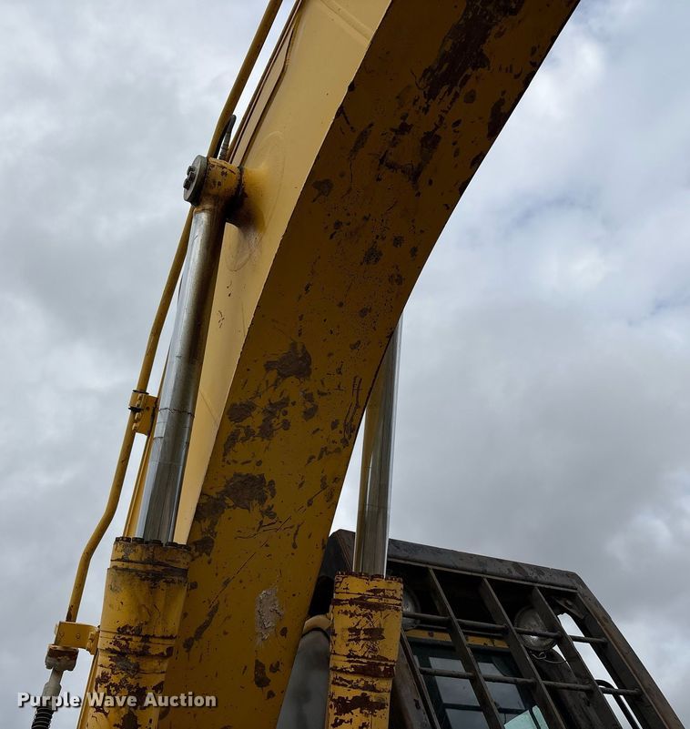 image for item DM1861 Komatsu  PC200LC-8 excavator