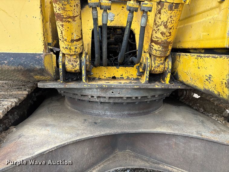 image for item DM1861 Komatsu  PC200LC-8 excavator
