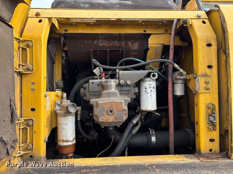 image for item DM1861 Komatsu  PC200LC-8 excavator