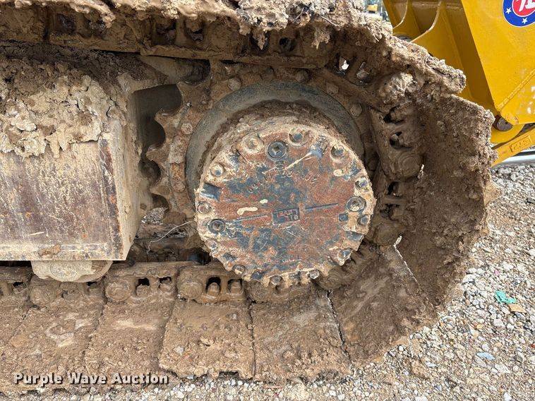 image for item DM1861 Komatsu  PC200LC-8 excavator