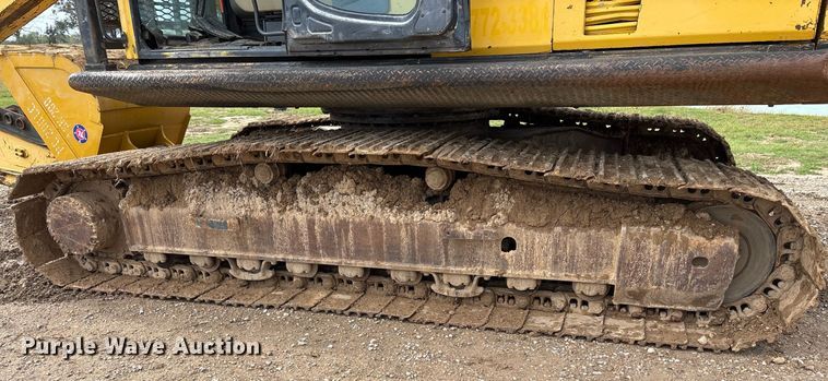 image for item DM1861 Komatsu  PC200LC-8 excavator