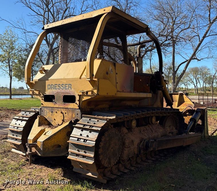 image for item DM1876 Dresser TD20E dozer