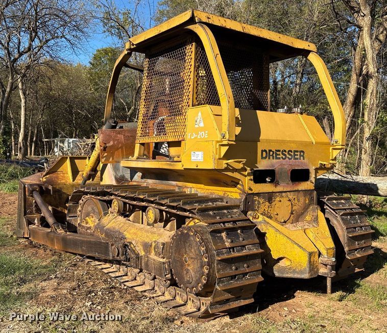 image for item DM1876 Dresser TD20E dozer