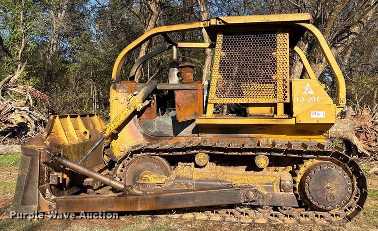image for item DM1876 Dresser TD20E dozer