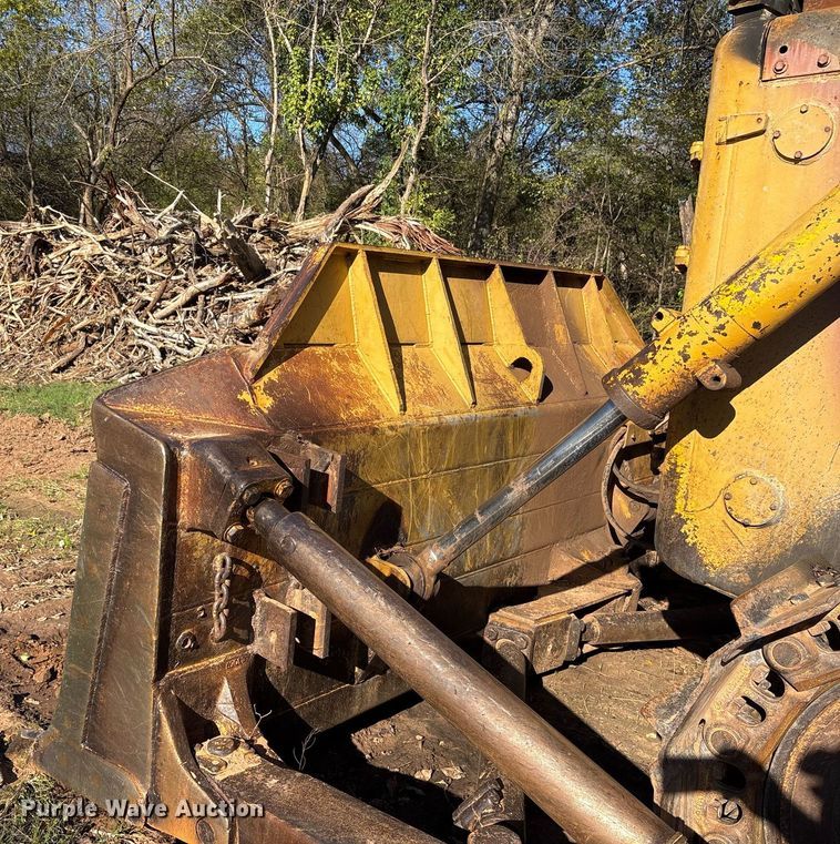 image for item DM1876 Dresser TD20E dozer