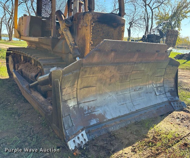 image for item DM1876 Dresser TD20E dozer