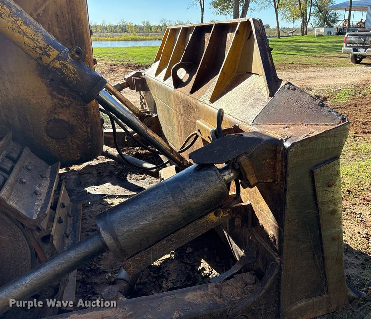 image for item DM1876 Dresser TD20E dozer