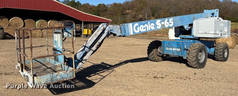 image for item DM1879 1996 Genie S-65 boom lift