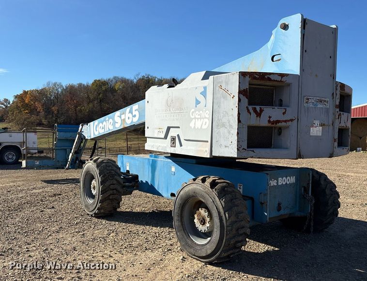 image for item DM1879 1996 Genie S-65 boom lift