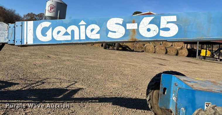 image for item DM1879 1996 Genie S-65 boom lift