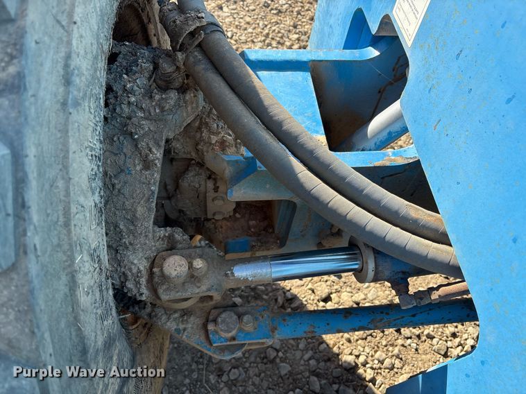 image for item DM1879 1996 Genie S-65 boom lift