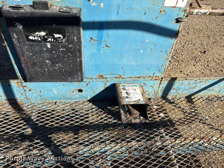 image for item DM1879 1996 Genie S-65 boom lift