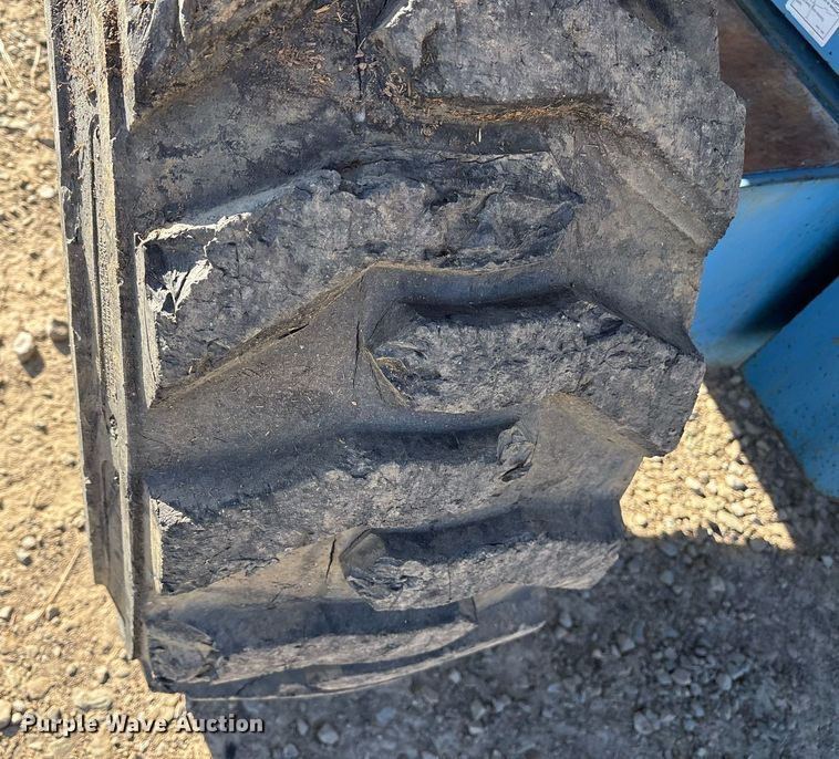 image for item DM1879 1996 Genie S-65 boom lift