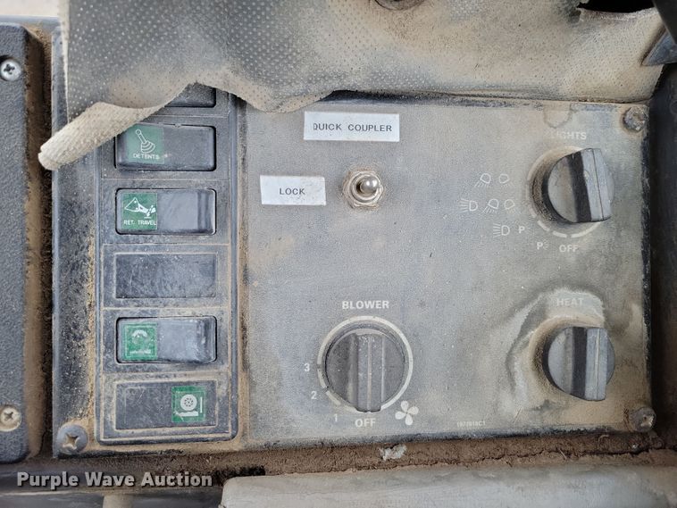 image for item DN3628 1998 Case 721B wheel loader