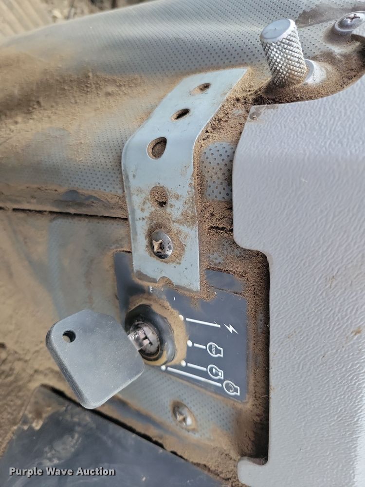 image for item DN3628 1998 Case 721B wheel loader