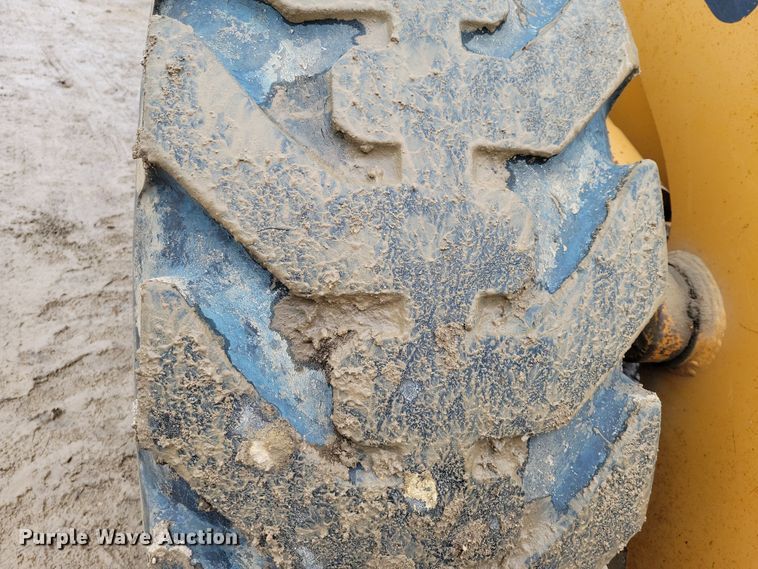 image for item DN3628 1998 Case 721B wheel loader