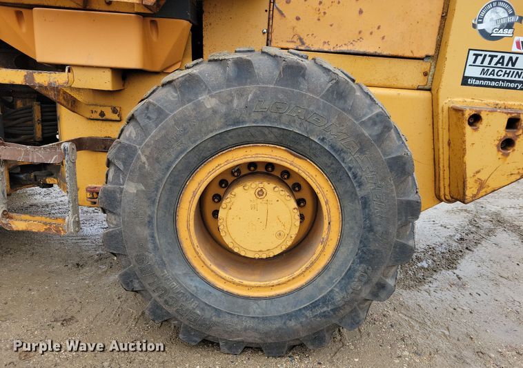 image for item DN3628 1998 Case 721B wheel loader
