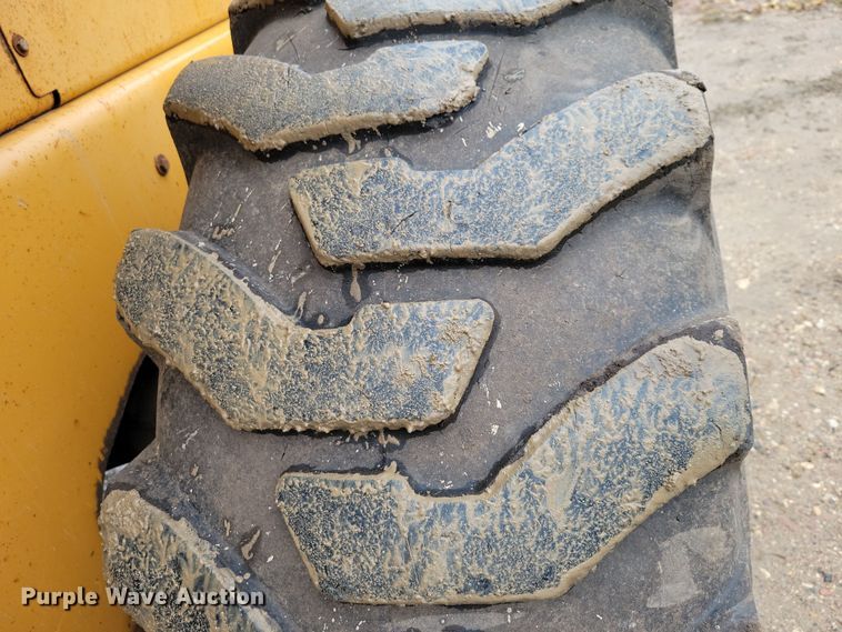 image for item DN3628 1998 Case 721B wheel loader