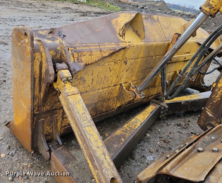 image for item DN3629 1998 Caterpillar D6R XL dozer