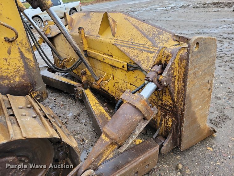 image for item DN3629 1998 Caterpillar D6R XL dozer