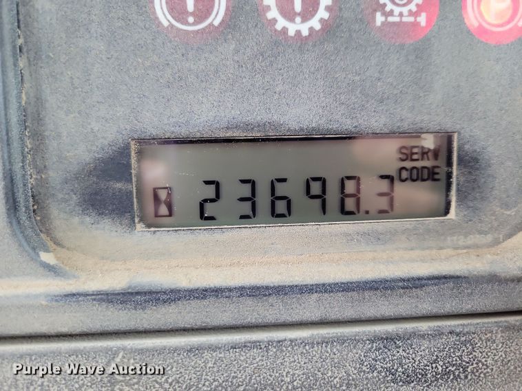 image for item DN3629 1998 Caterpillar D6R XL dozer