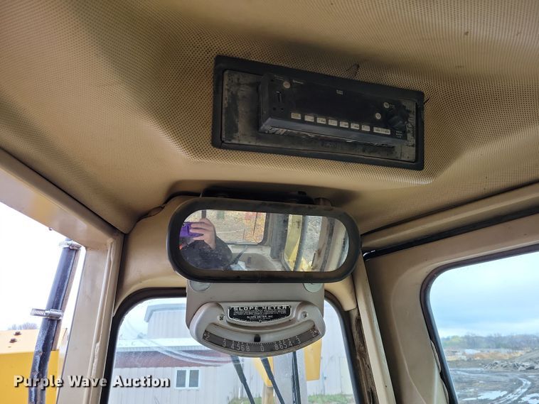 image for item DN3629 1998 Caterpillar D6R XL dozer