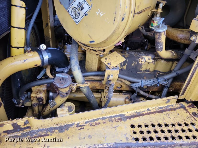 image for item DN3629 1998 Caterpillar D6R XL dozer