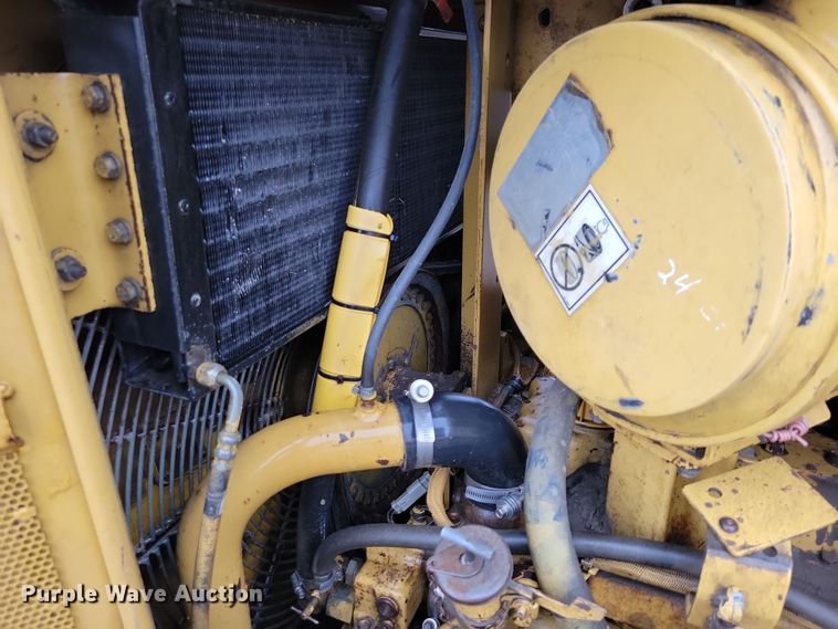 image for item DN3629 1998 Caterpillar D6R XL dozer