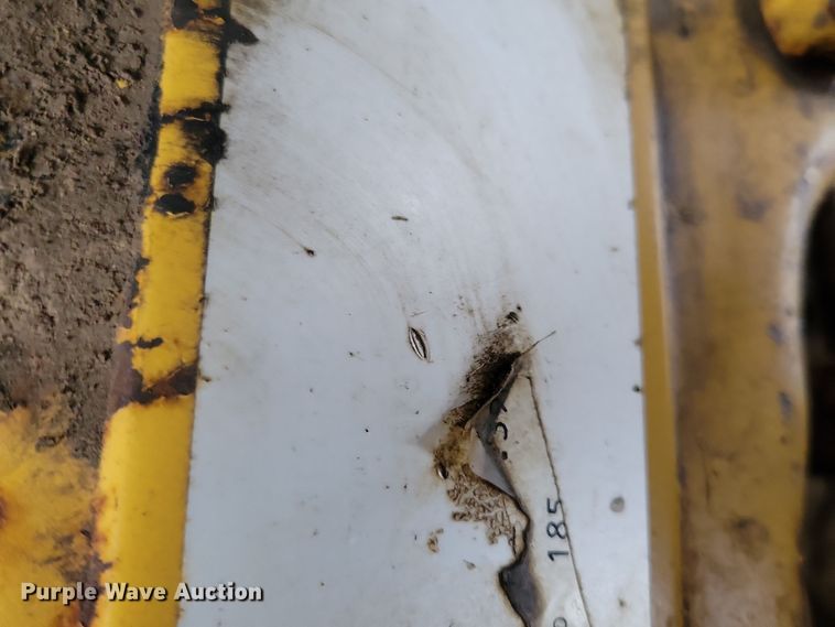 image for item DN3629 1998 Caterpillar D6R XL dozer