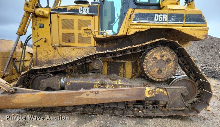 image for item DN3629 1998 Caterpillar D6R XL dozer