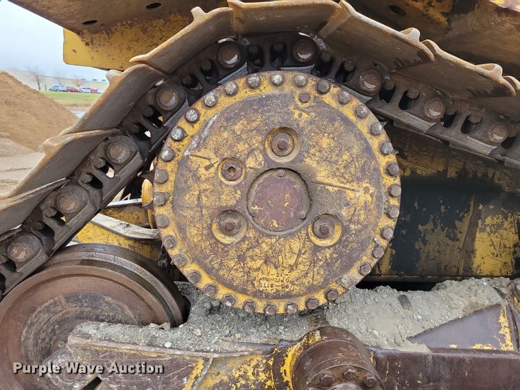 image for item DN3629 1998 Caterpillar D6R XL dozer