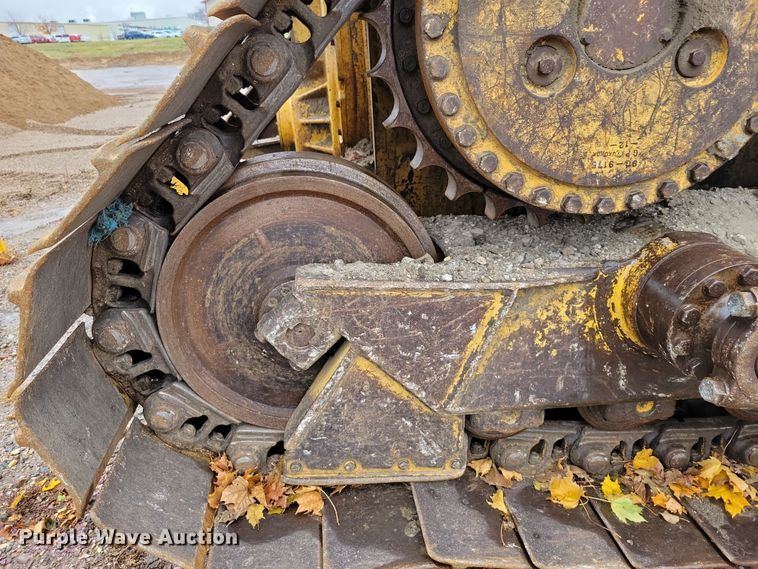 image for item DN3629 1998 Caterpillar D6R XL dozer