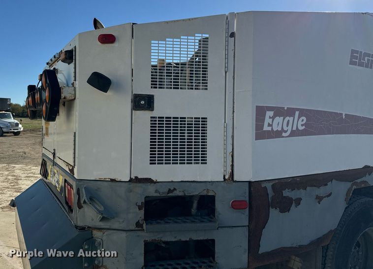 image for item DO2571 2009 Elgin Eagle street sweeper truck