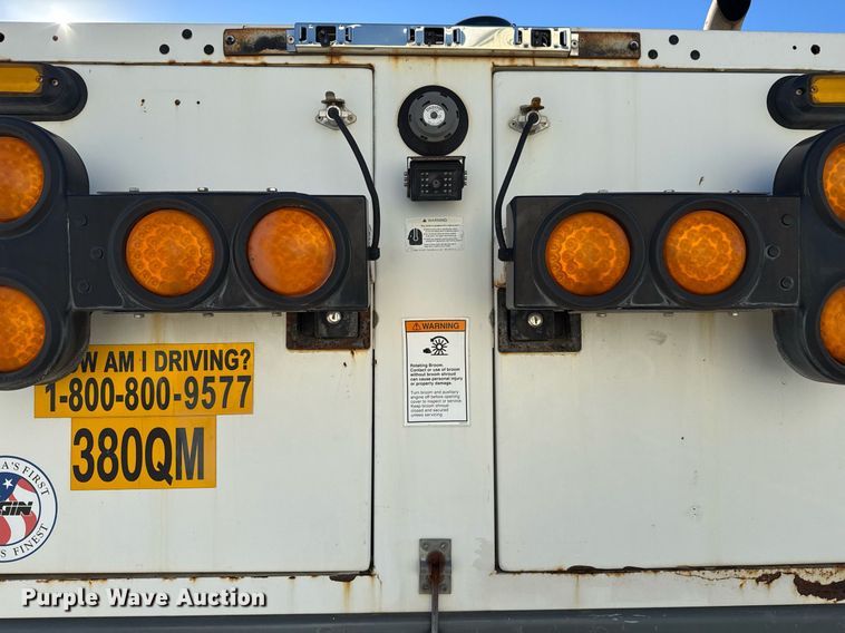 image for item DO2571 2009 Elgin Eagle street sweeper truck