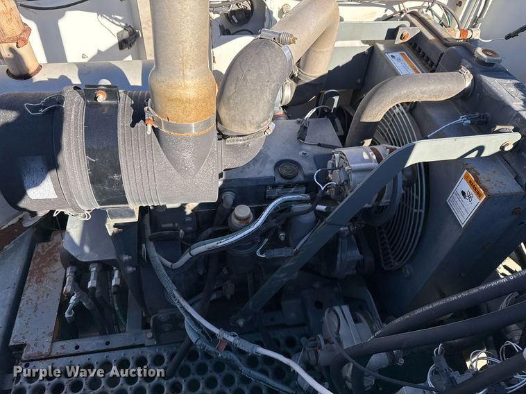 image for item DO2571 2009 Elgin Eagle street sweeper truck