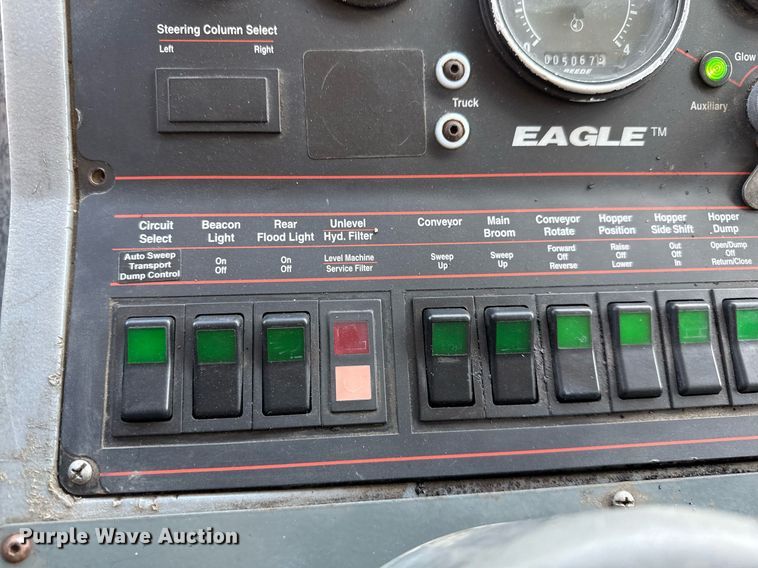 image for item DO2571 2009 Elgin Eagle street sweeper truck