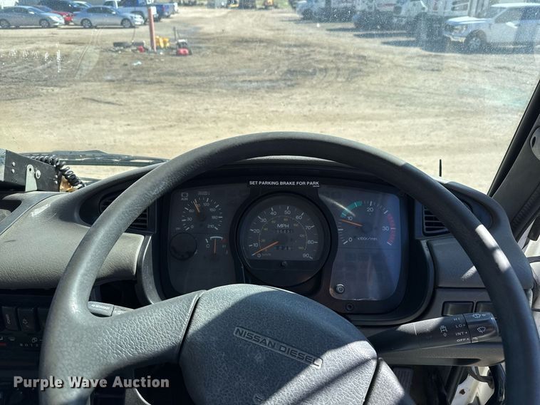 image for item DO2571 2009 Elgin Eagle street sweeper truck