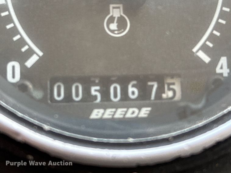 image for item DO2571 2009 Elgin Eagle street sweeper truck